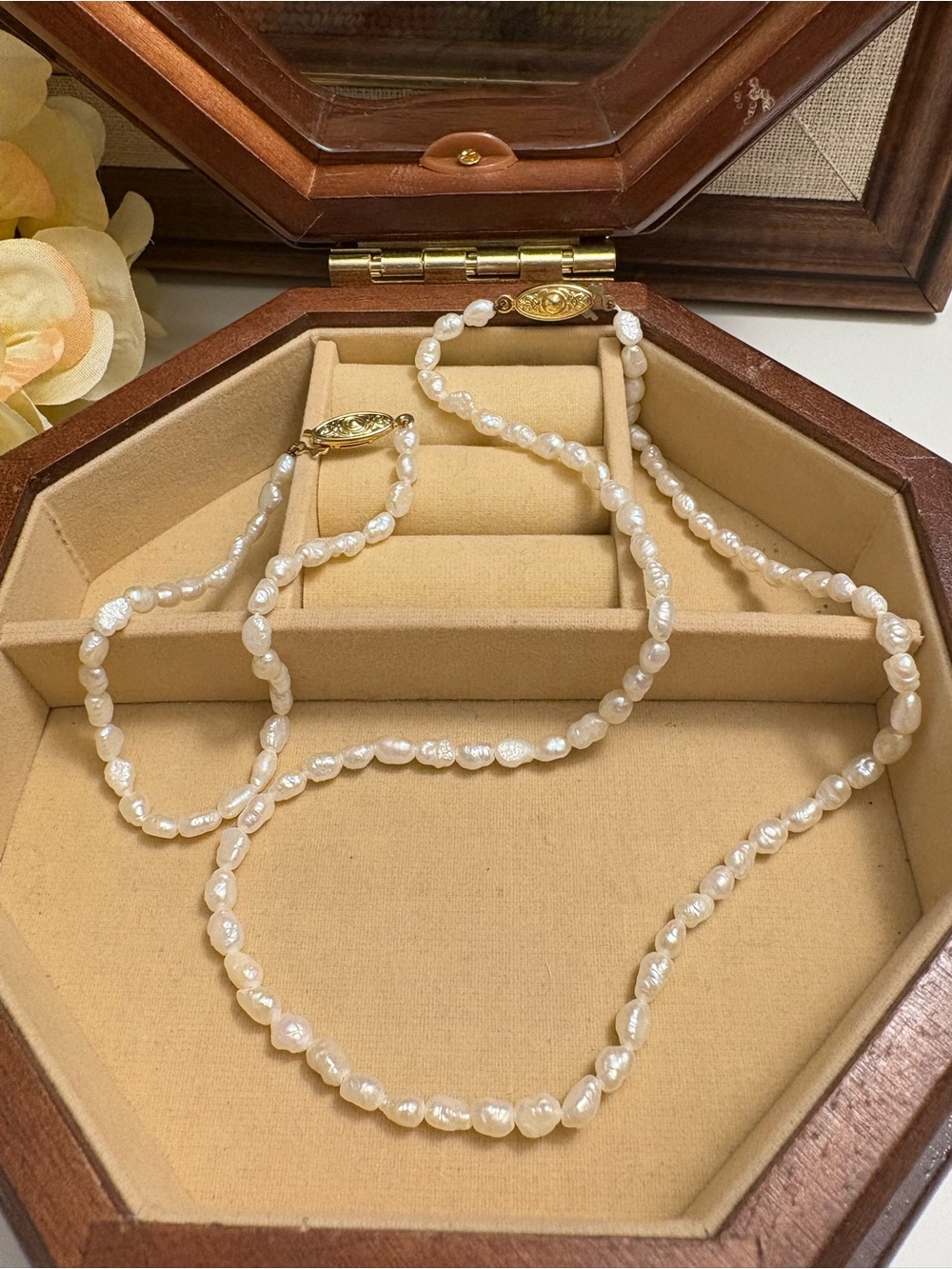 Freshwater Pearl Station Necklace and bracelet set with Gold Clasp